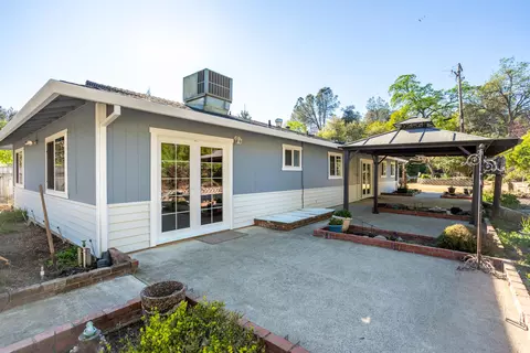 Exterior - 1945 Quails Nest Rd, Redding, CA 96003 photo 4 of 13