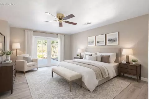 Bedroom - 1945 Quails Nest Rd, Redding, CA 96003 photo 1 of 5