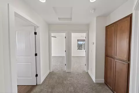 Entry Way - 5513 Diamond Ridge Dr, Redding, CA 96003 photo 3 of 4