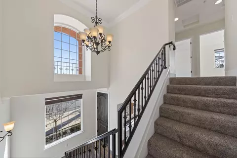 Entry Way - 5513 Diamond Ridge Dr, Redding, CA 96003 photo 2 of 4