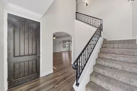 Entry Way - 5513 Diamond Ridge Dr, Redding, CA 96003 photo 1 of 4
