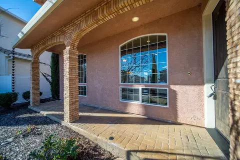 Exterior - 5513 Diamond Ridge Dr, Redding, CA 96003 photo 10 of 13