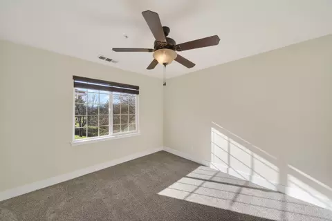 Bedroom - 5513 Diamond Ridge Dr, Redding, CA 96003 photo 4 of 7