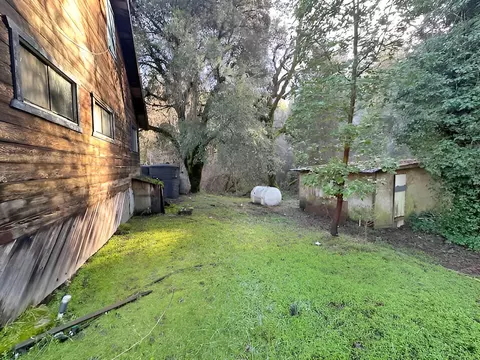 Exterior - 1489 Lower South Fork Rd, Hyampom, CA 96046 photo 3 of 4
