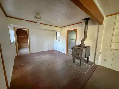 Living - 1489 Lower South Fork Rd, Hyampom, CA 96046 photo 2 of 2