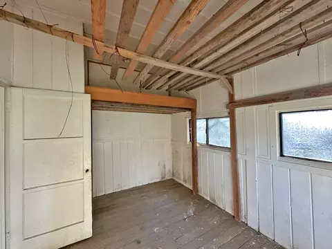 Bedroom - 1489 Lower South Fork Rd, Hyampom, CA 96046 photo 2 of 2