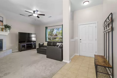 Entry Way - 7575 Pit Rd, Redding, CA 96001 photo 1 of 2