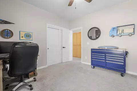 Bedroom - 7575 Pit Rd, Redding, CA 96001 photo 5 of 5