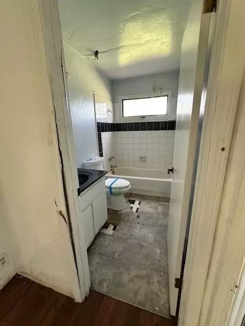 Bath - 28480 Alpine Way, Shingletown, CA 96088 photo 1 of 3