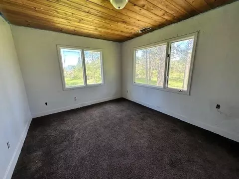 Bedroom - 28480 Alpine Way, Shingletown, CA 96088 photo 4 of 5
