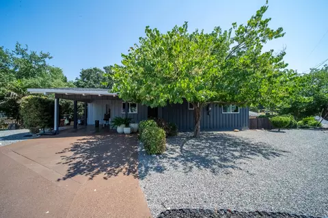 Exterior - 303 Pearl St, Redding, CA 96003 photo 19 of 21
