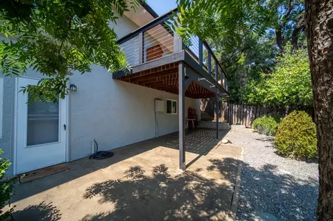 Exterior - 303 Pearl St, Redding, CA 96003 photo 4 of 21