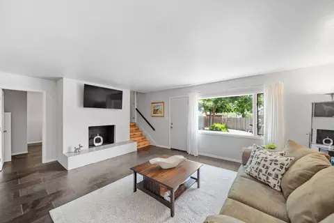 Living - 303 Pearl St, Redding, CA 96003 photo 5 of 6