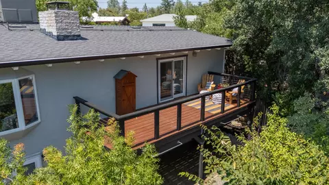Exterior - 303 Pearl St, Redding, CA 96003 photo 7 of 21