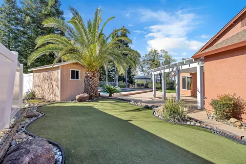 Exterior - 4212 Sungold Cir, Redding, CA 96001 photo 17 of 28