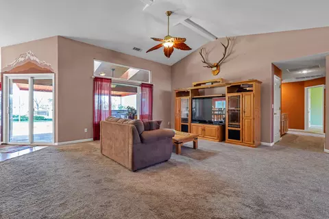 Living - 4212 Sungold Cir, Redding, CA 96001 photo 2 of 2