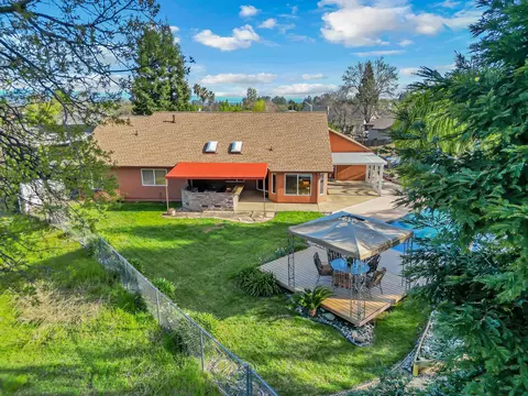 View/Area - 4212 Sungold Cir, Redding, CA 96001 photo 6 of 6