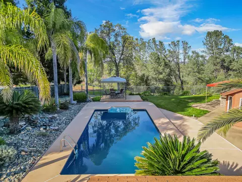 Exterior - 4212 Sungold Cir, Redding, CA 96001 photo 10 of 28