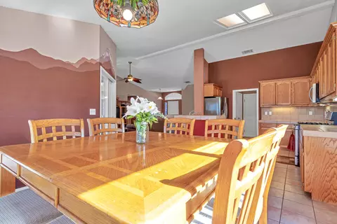 Dining - 4212 Sungold Cir, Redding, CA 96001 photo 3 of 3