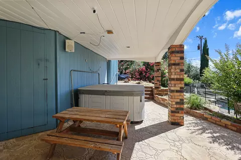 Exterior - 3330 Scenic Dr, Redding, CA 96001 photo 8 of 14