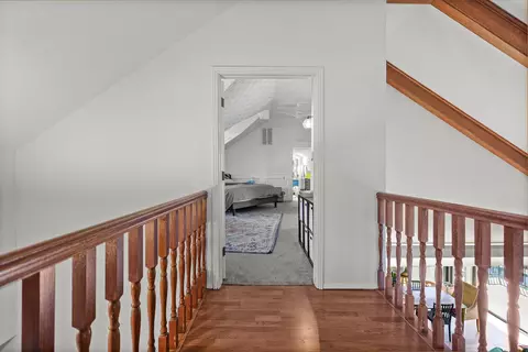 Entry Way - 3330 Scenic Dr, Redding, CA 96001 photo 4 of 6
