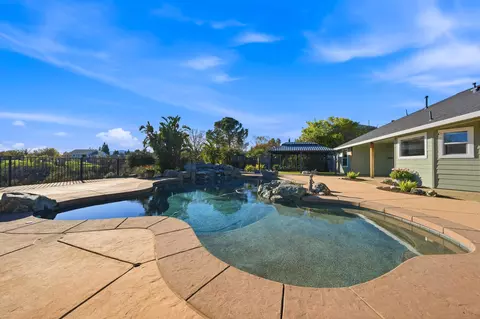 2258 Everest Dr, Redding, CA 96001 photo 45