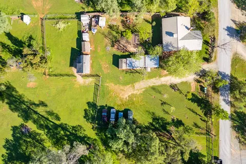 View/Area - 9038 Stillwater Rd, Redding, CA 96002 photo 2 of 4