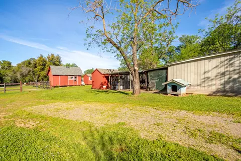 Exterior - 9038 Stillwater Rd, Redding, CA 96002 photo 5 of 13