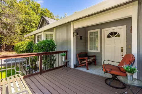 Exterior - 20621 Chipeta Way, Redding, CA 96003 photo 7 of 20