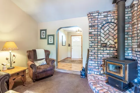 Entry Way - 20621 Chipeta Way, Redding, CA 96003 photo 1 of 2