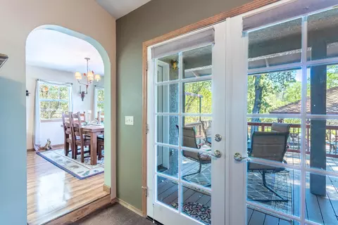 Entry Way - 20621 Chipeta Way, Redding, CA 96003 photo 2 of 2