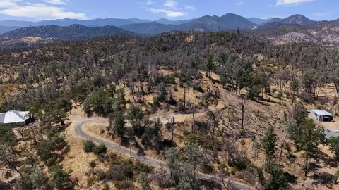 14020 Windfall Dr, Redding, CA 96003 photo 9