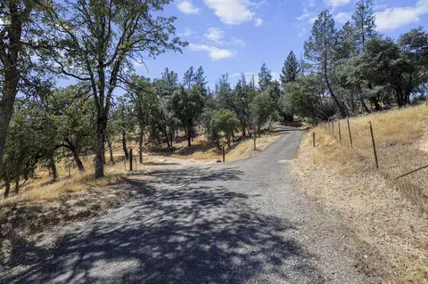 14020 Windfall Dr, Redding, CA 96003 photo 18