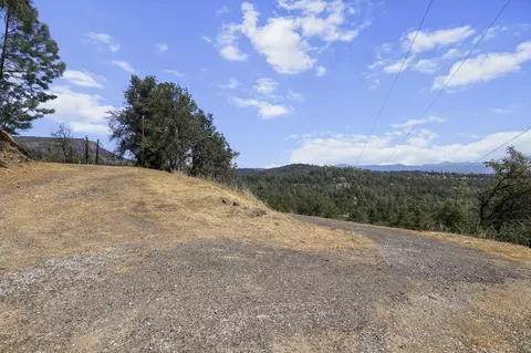 14020 Windfall Dr, Redding, CA 96003 photo 15
