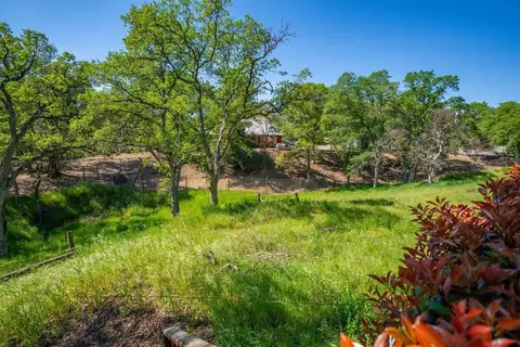Exterior - 14965 Oak Knoll Dr, Red Bluff, CA 96080 photo 16 of 16
