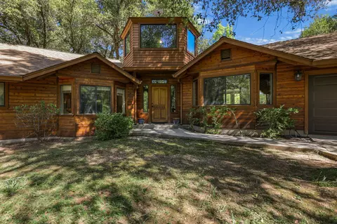 21082 Oak Knoll Rd, Redding, CA 96003 photo 2