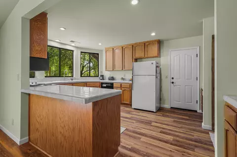 21082 Oak Knoll Rd, Redding, CA 96003 photo 8