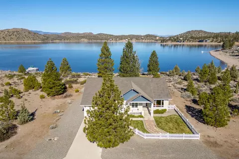 5059 Indian Island Dr, Weed, CA 96094