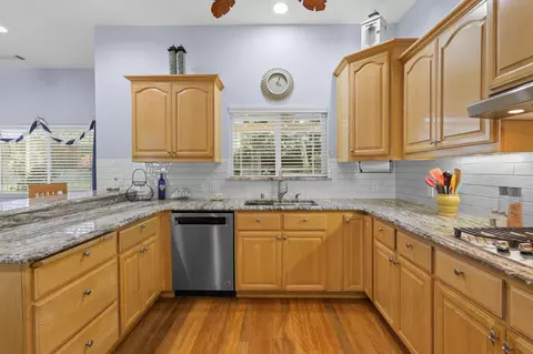 Kitchen - 672 Reddington Dr, Redding, CA 96003 photo 3 of 5