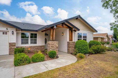 592 Mill Valley Pkwy, Redding, CA 96003 photo 4