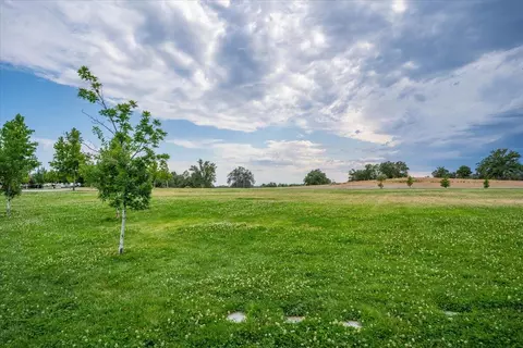 592 Mill Valley Pkwy, Redding, CA 96003 photo 55