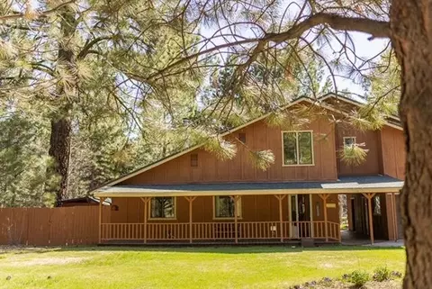 12625 Ivie Ln, Old Station, CA 96071