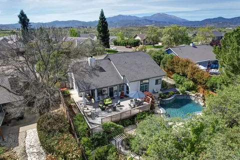 View/Area - 1289 River Ridge Dr, Redding, CA 96003 photo 1 of 4