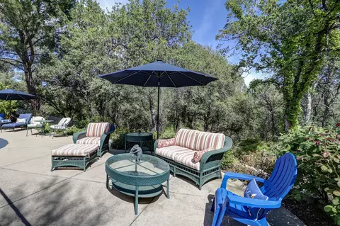 Exterior - 1289 River Ridge Dr, Redding, CA 96003 photo 15 of 22