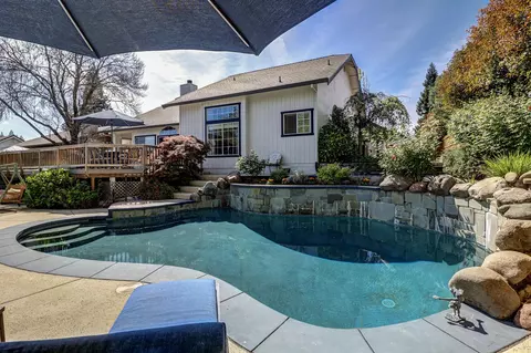 Exterior - 1289 River Ridge Dr, Redding, CA 96003 photo 11 of 22