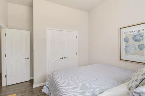 Bedroom - 1289 River Ridge Dr, Redding, CA 96003 photo 7 of 7