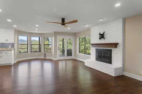 Living - 1688 El Capitan Dr, Redding, CA 96001 photo 8 of 14