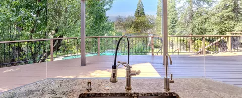 Kitchen - 1688 El Capitan Dr, Redding, CA 96001 photo 5 of 8