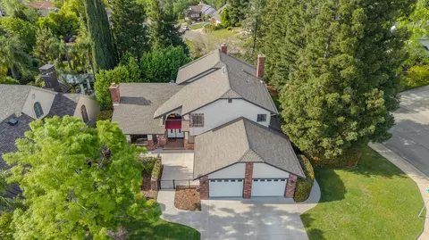 View/Area - 1688 El Capitan Dr, Redding, CA 96001 photo 1 of 7