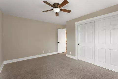 Bedroom - 1688 El Capitan Dr, Redding, CA 96001 photo 6 of 7
